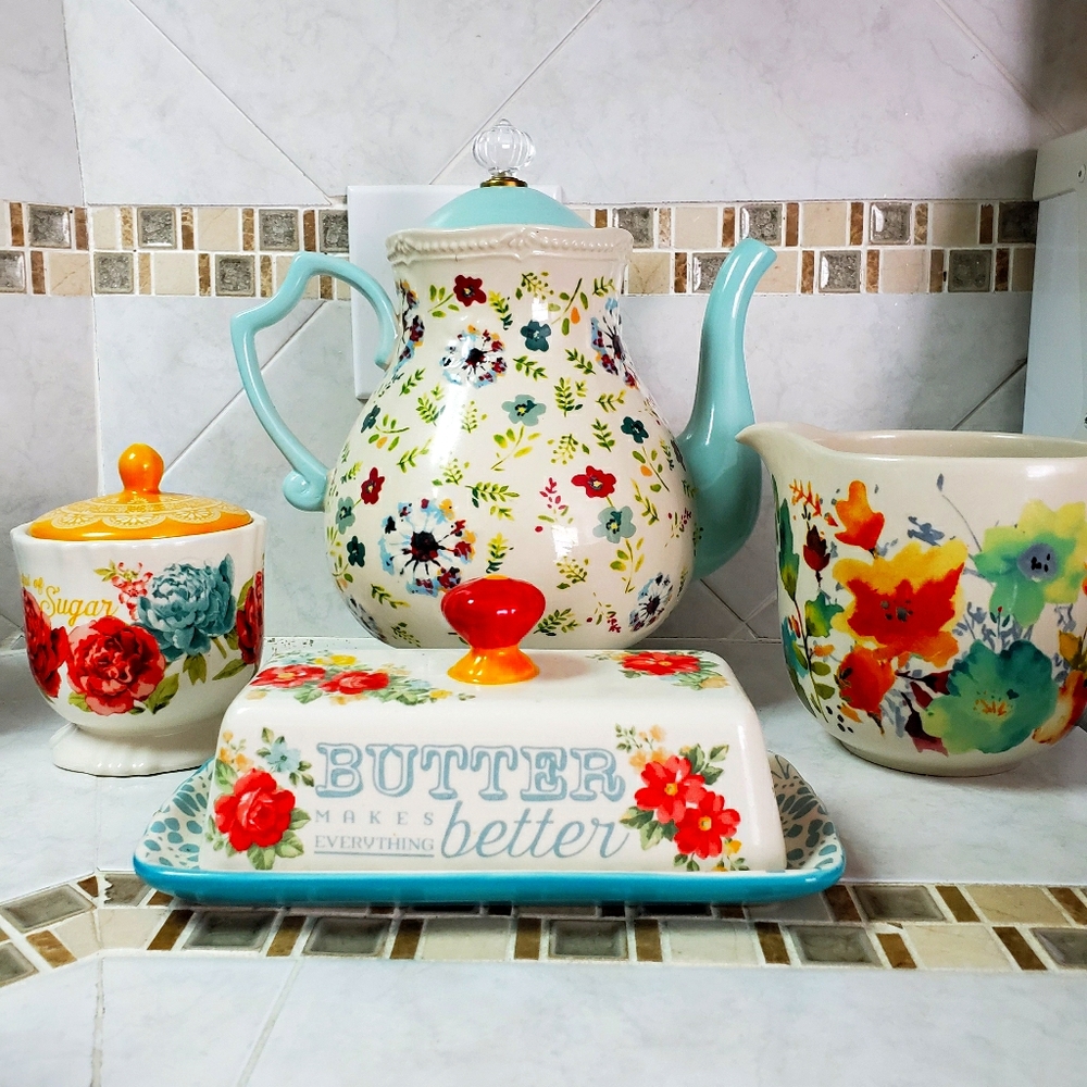 Pioner Woman Kitchen Set